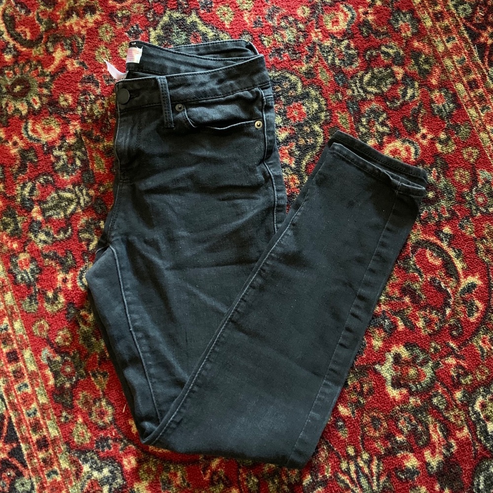 NO BOUNDARIES Skinny Jeans